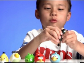 8 Year old boy from his Youtube annually earn more than 1 million dollars (Video)