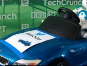 Nao robot drives a BMW ... (Video)