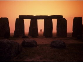 Archaeologists at Stonehenge have discovered a 1.5 km-sized 'Super Stonehenge'