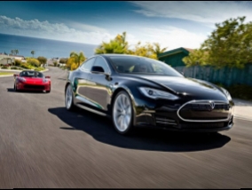  The new Tesla Model S will be a real supercar: up to 100 km / h. gain within 3.2 seconds.