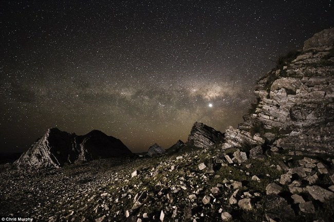 Suburban Wairarapa (New Zealand) volcanic rocks and over-lying the Milky Way lights